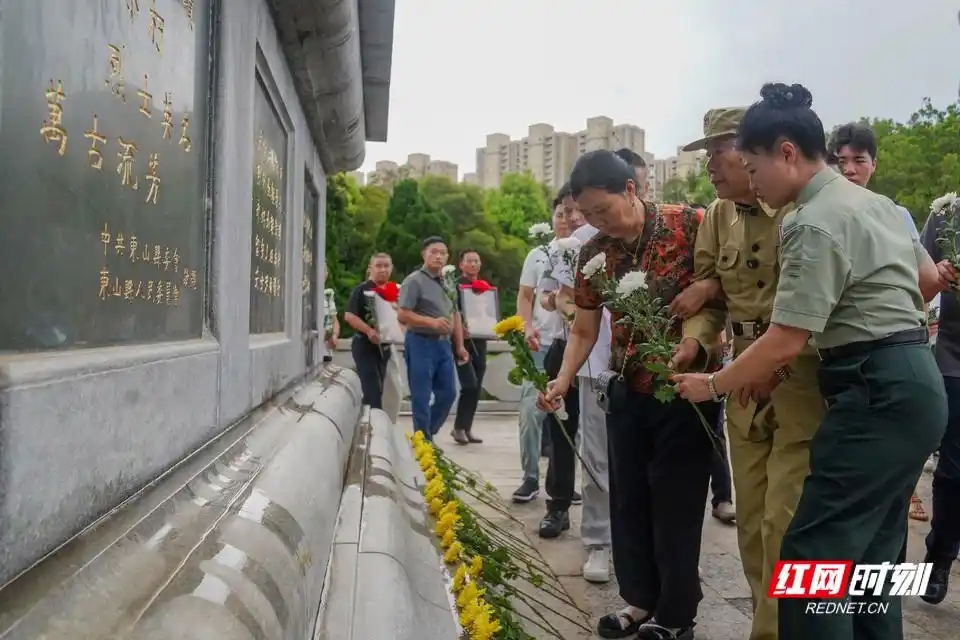 风自故“湘”来，迟到73年的“团圆”